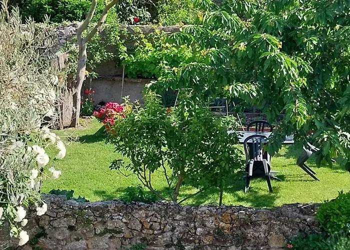 Oda ve Kahvaltı D'hotes Escale A 3*